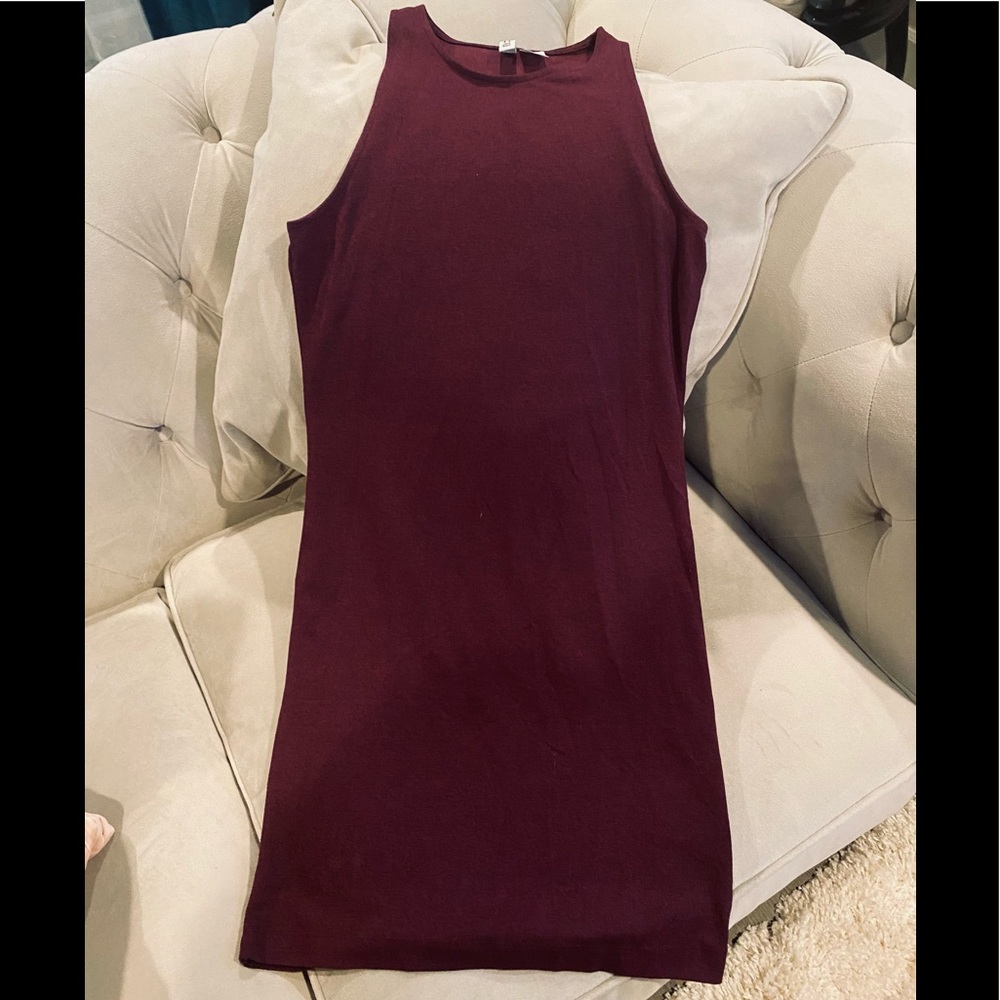 Divided wine heathered sleeveless tank dress.